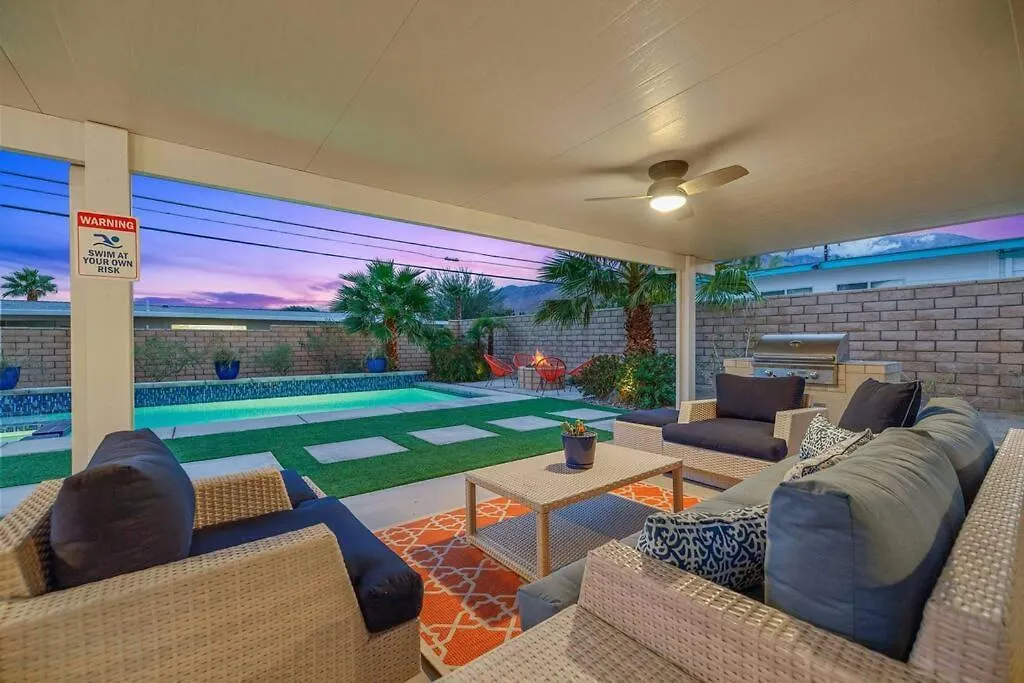 Casa de Férias Casita Cerritos - Luxurious Modern Retreat In Palm Springs Vila Estados Unidos da América